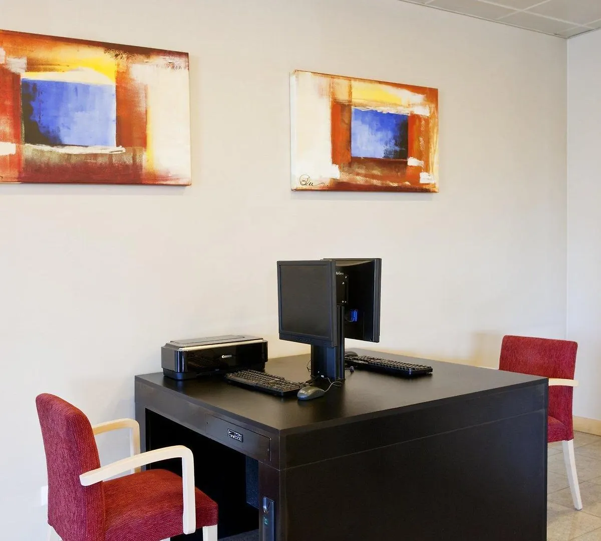Holiday Inn Express Lisbon-Oeiras, An Ihg Hotel