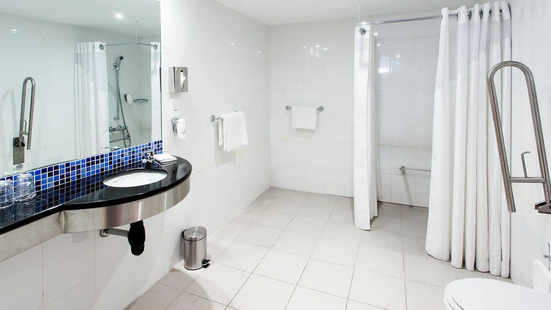 Holiday Inn Express Lisbon-Oeiras, An Ihg Hotel פורטוגל