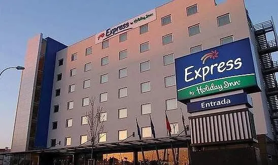 Holiday Inn Express Lisbon-Oeiras, An Ihg Hotel 3*, אוייראס