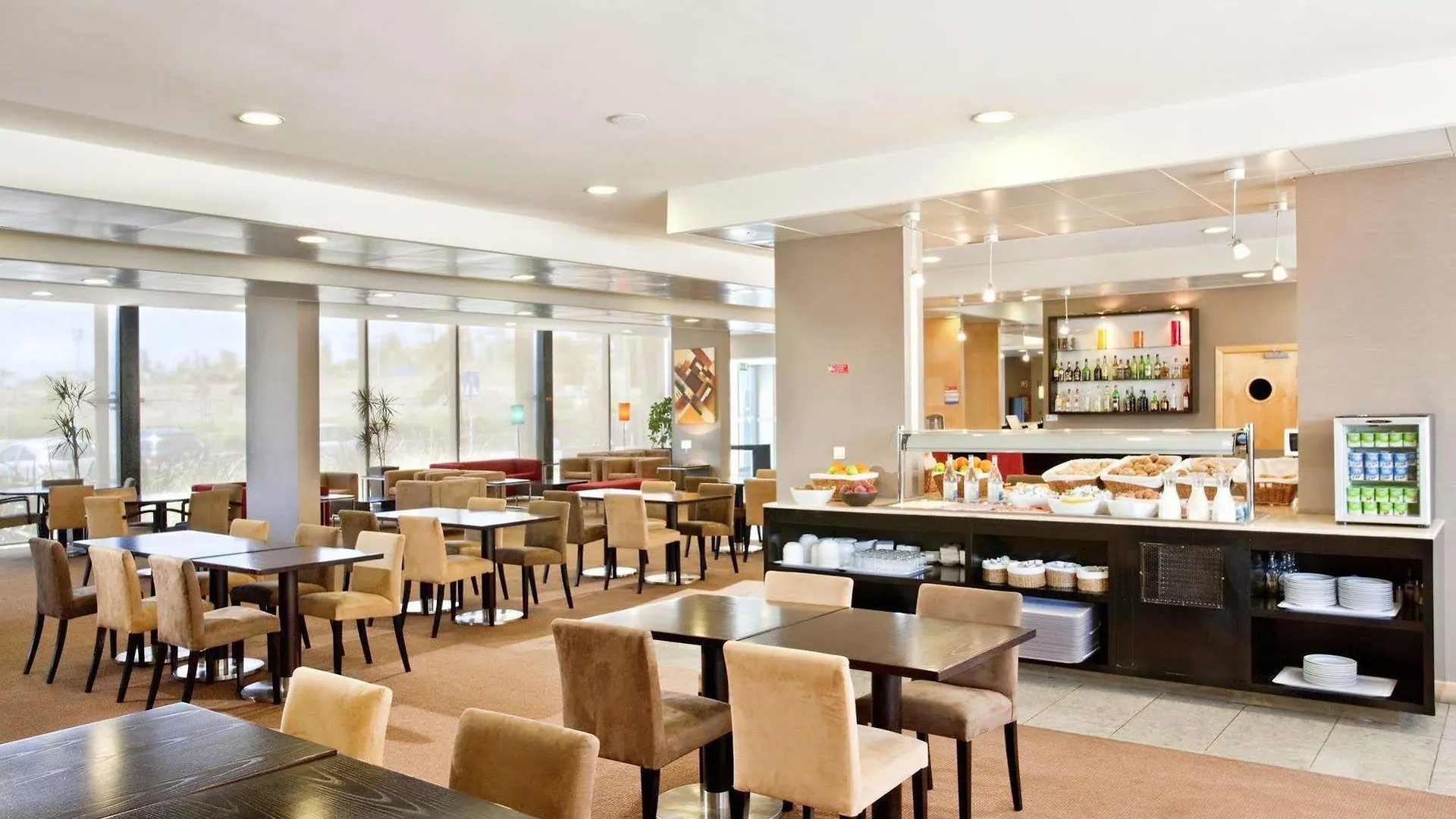 Holiday Inn Express Lisbon-Oeiras, An Ihg Hotel